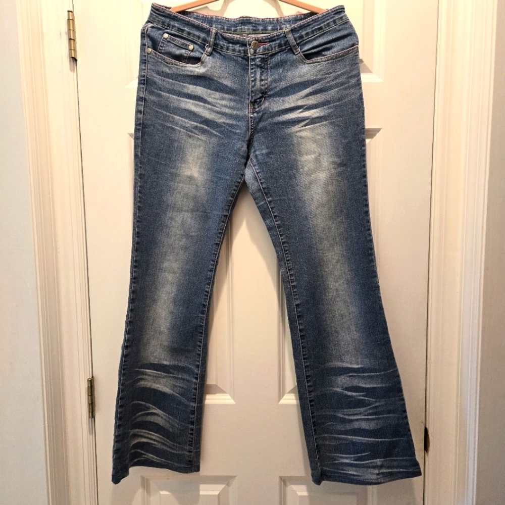 Vintage Y2K European Jeans 30 Blue Kick Flare Bootcut Medium Wash Whiskering